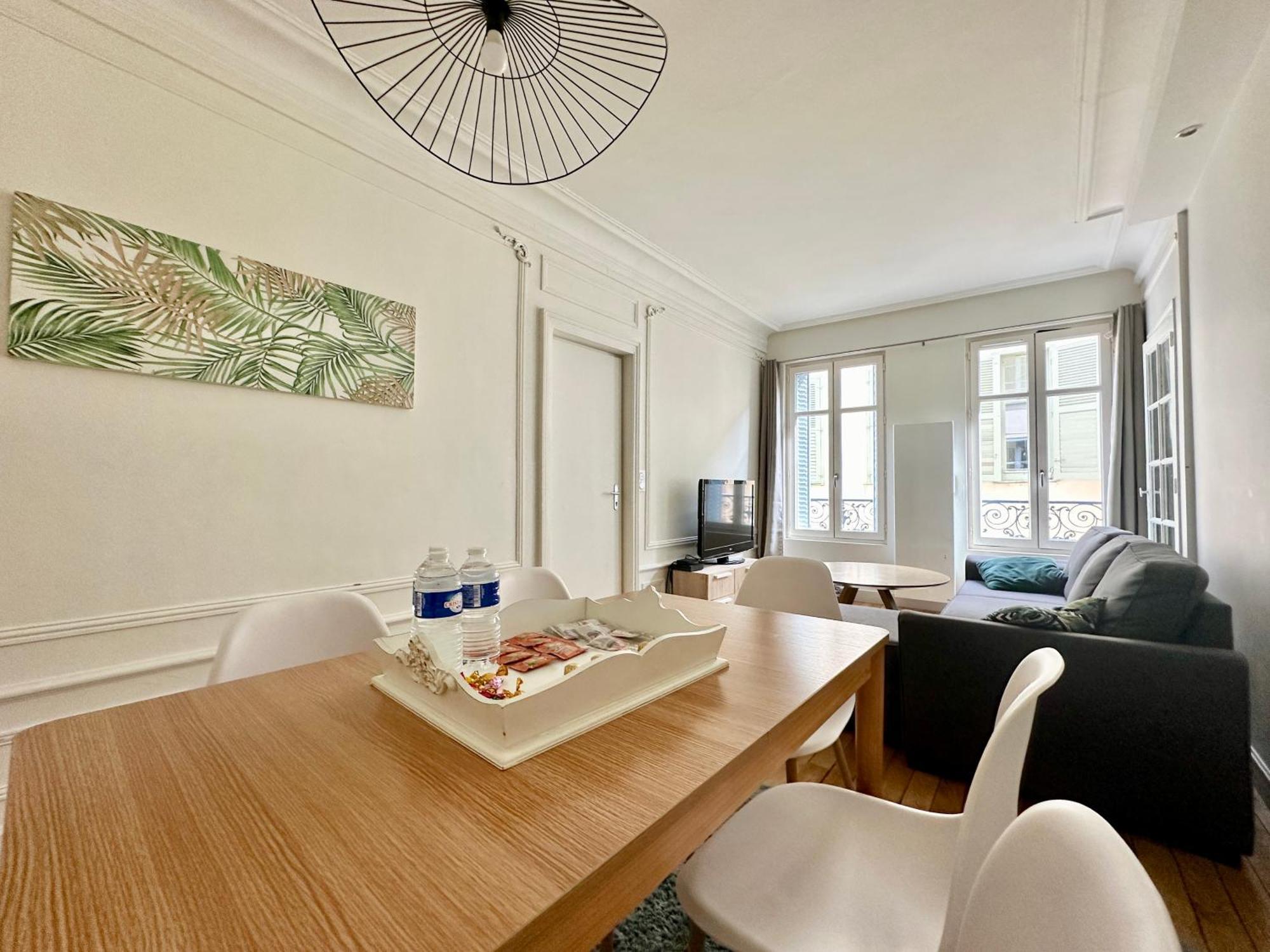 L'Haussmannien, Splendide Et Lumineux Apartment Лимож Екстериор снимка